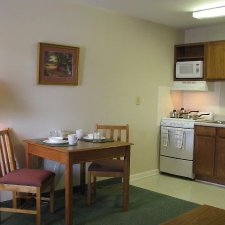 Affordable Suites Charlottesville Esterno foto